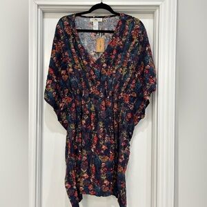 NATURAL LIFE Floral Tunic in Navy and Red